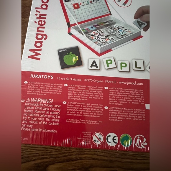 Janod My Magnetic Alphabet Book - Picture 6 of 6